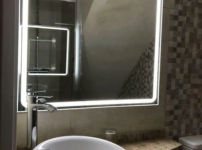 La Isla De Mirabel *